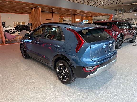 Kia Niro 2 of 8