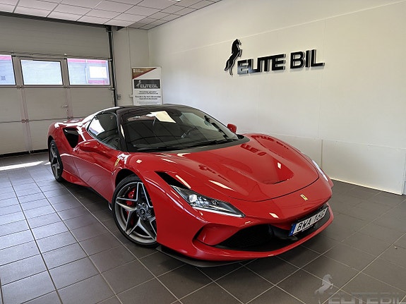 Ferrari F8 Spider 12 of 27