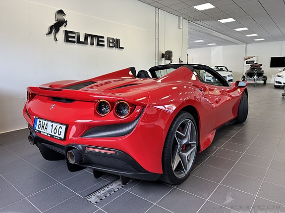 Ferrari F8 Spider 8 of 27