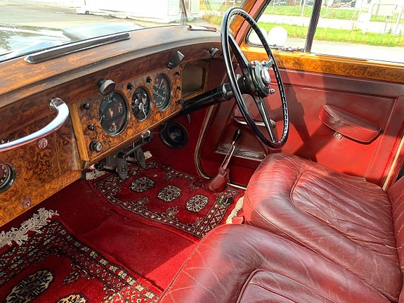 Bentley Mark VI 13 of 23