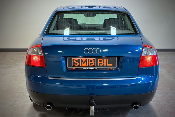 Audi A4 4 of 5