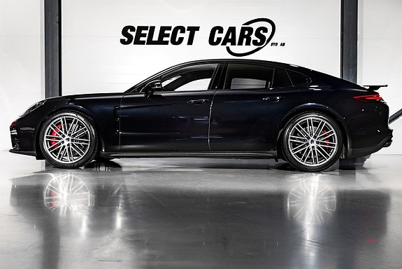 Porsche Panamera Turbo 3 of 5