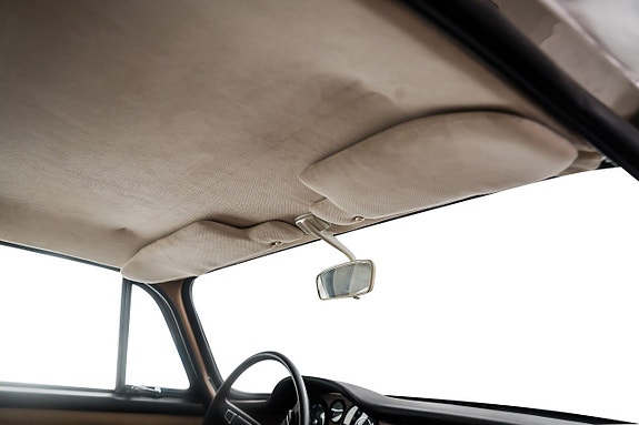 Volvo 1800ES 27 of 27