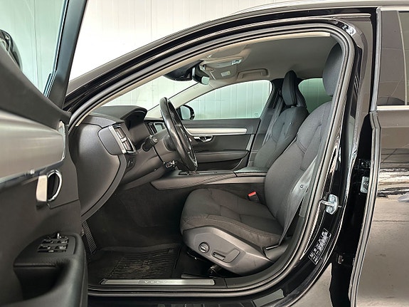 Volvo V90 4 of 5