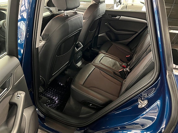 Audi Q5 10 of 18