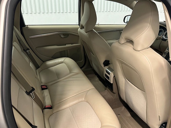 Volvo V70 13 of 14