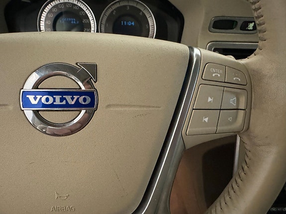Volvo V70 10 of 14