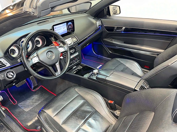 Mercedes-Benz E220 14 of 30