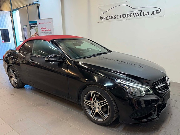 Mercedes-Benz E220 2 of 30