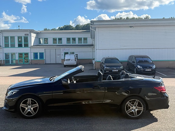 Mercedes-Benz E220 26 of 30