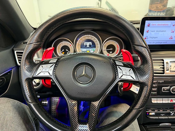 Mercedes-Benz E220 18 of 30