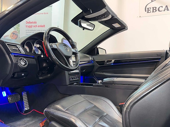 Mercedes-Benz E220 13 of 30