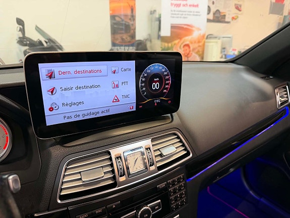 Mercedes-Benz E220 20 of 30