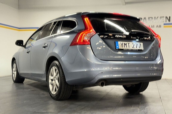 Volvo V60 5 of 22