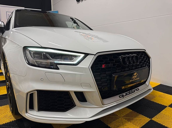 Audi RS3 3 of 5