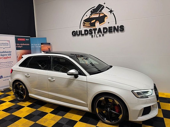 Audi RS3 4 of 5