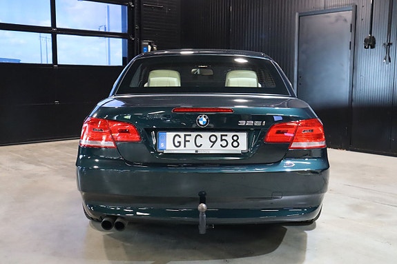 BMW 325i 20 of 26