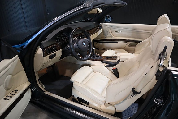 BMW 325i 7 of 26