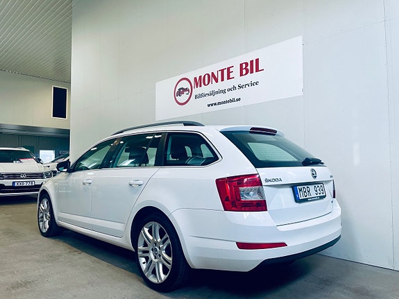 Skoda Octavia 3 of 5