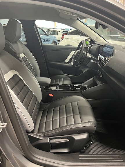 Citroen C4 4 of 5