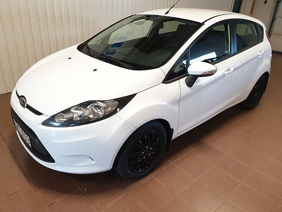Ford Fiesta 3 of 5