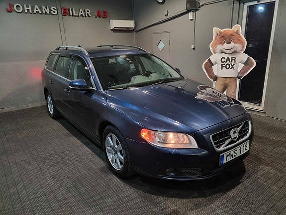Volvo V70 2 of 5