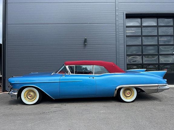 Cadillac Eldorado Biarritz 11 of 27