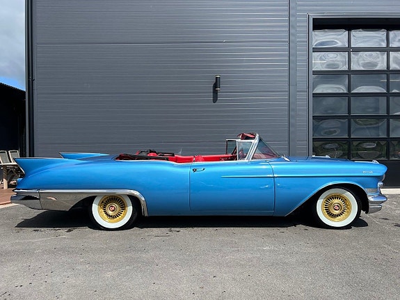 Cadillac Eldorado Biarritz 5 of 5