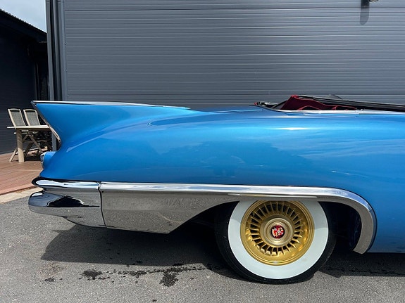 Cadillac Eldorado Biarritz 9 of 27