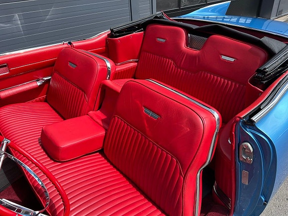 Cadillac Eldorado Biarritz 21 of 27