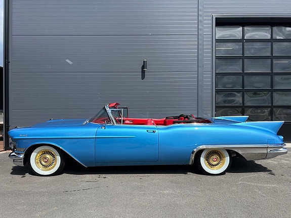 Cadillac Eldorado Biarritz 4 of 5
