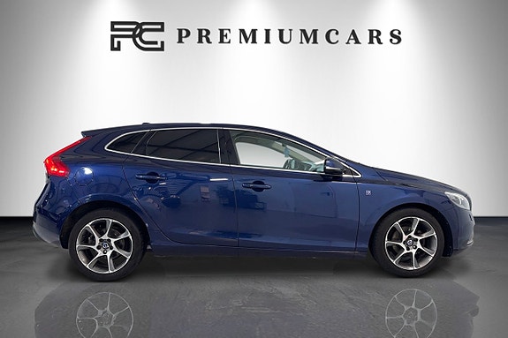 Volvo V40 5 of 5