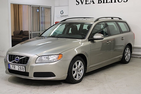 Volvo V70 3 of 14