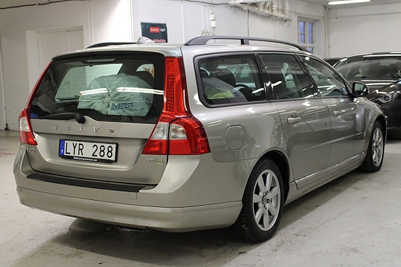 Volvo V70 14 of 14