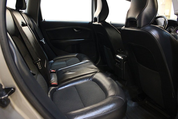 Volvo V70 9 of 10