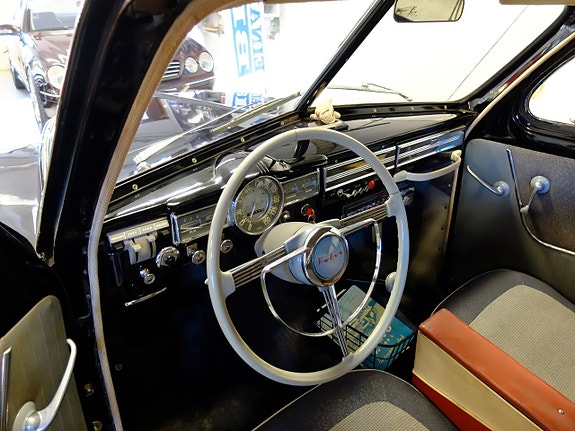 Volvo PV 10 of 17