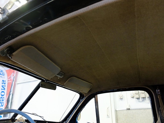 Volvo PV 13 of 17