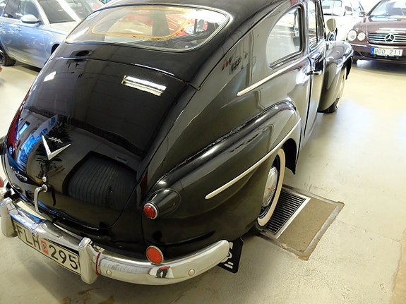 Volvo PV 6 of 17