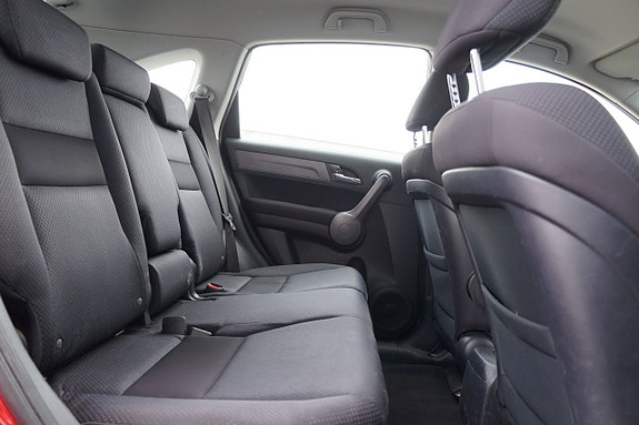 Honda CR-V 10 of 17