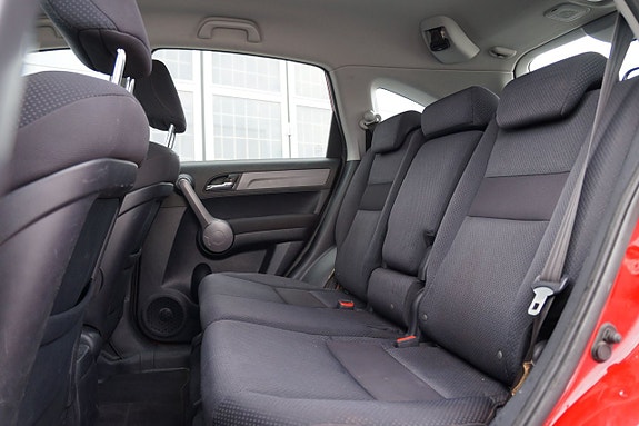 Honda CR-V 9 of 17
