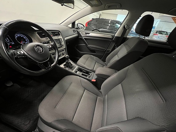 Volkswagen Golf-Serie 12 of 24
