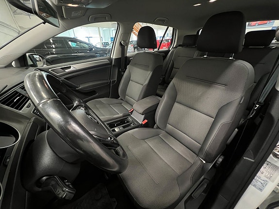 Volkswagen Golf-Serie 13 of 24