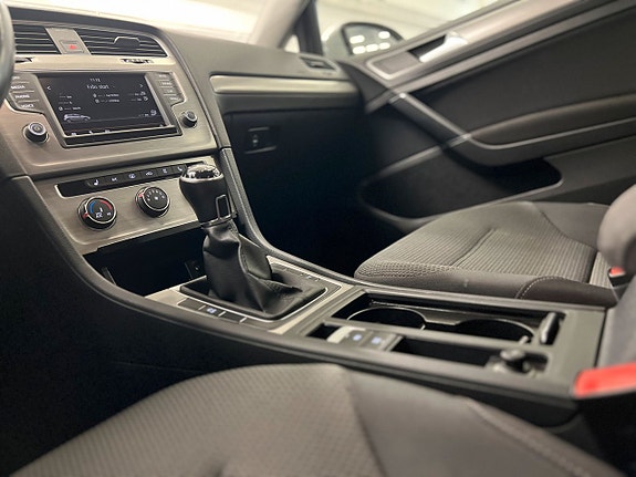 Volkswagen Golf-Serie 17 of 24