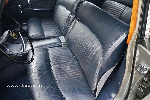 Jaguar Mark X 6 of 11