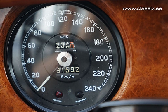 Jaguar Mark X 9 of 11