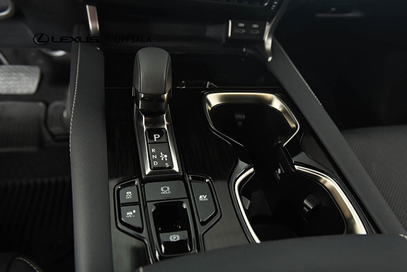 Lexus RX350h 16 of 27