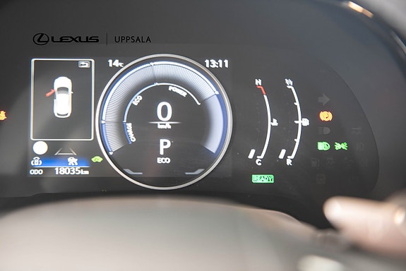 Lexus RX350h 22 of 27
