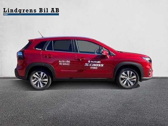 Suzuki S-Cross 2 of 5