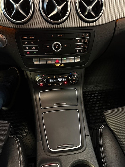 Mercedes-Benz B200 d 17 of 21