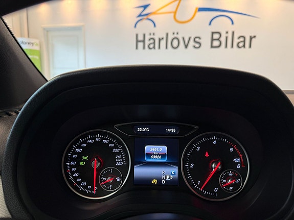 Mercedes-Benz B200 d 21 of 21